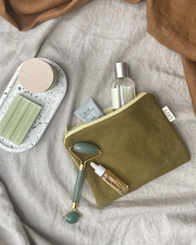 Savy Living flat lay with linen pouch and accessories
